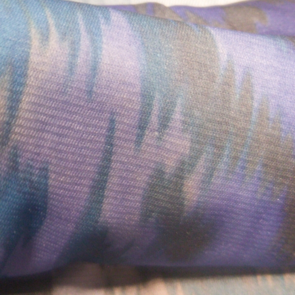 Chico's Sheer Multi Color Top 3/4 Sleeve (size 1) - Picture 5 of 5